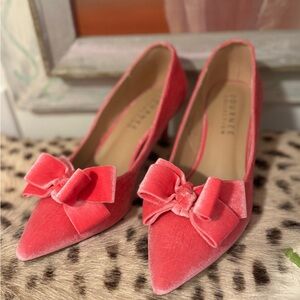 Journee Crystol Pump